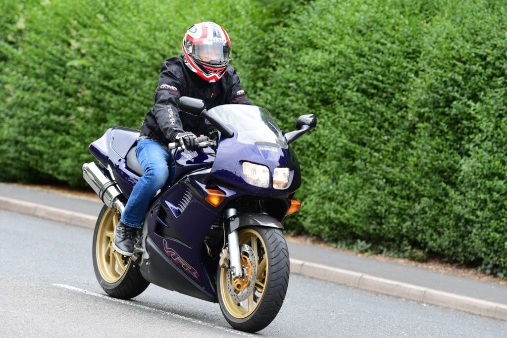 honda vfr750