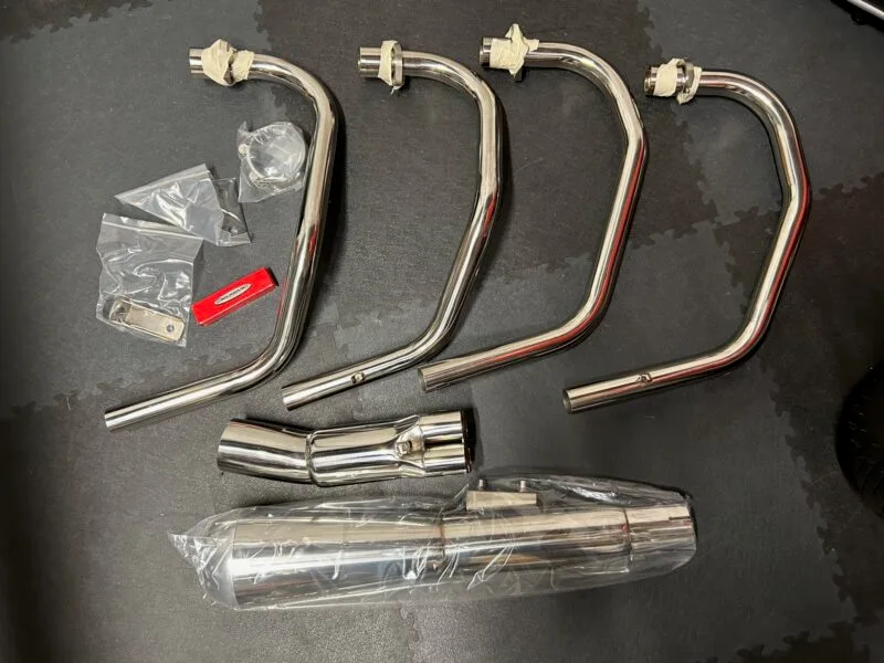 Delkavic 4 into 1 exhaust